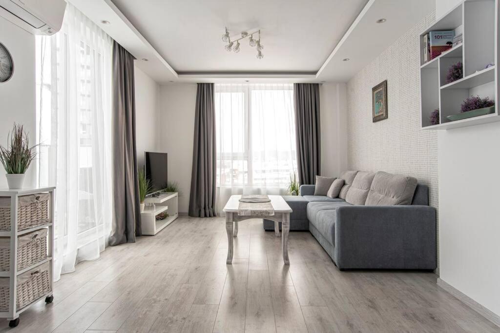 Sunny & Stylish Brand New 2Bdr Apartment + Parking Sofía Exterior foto