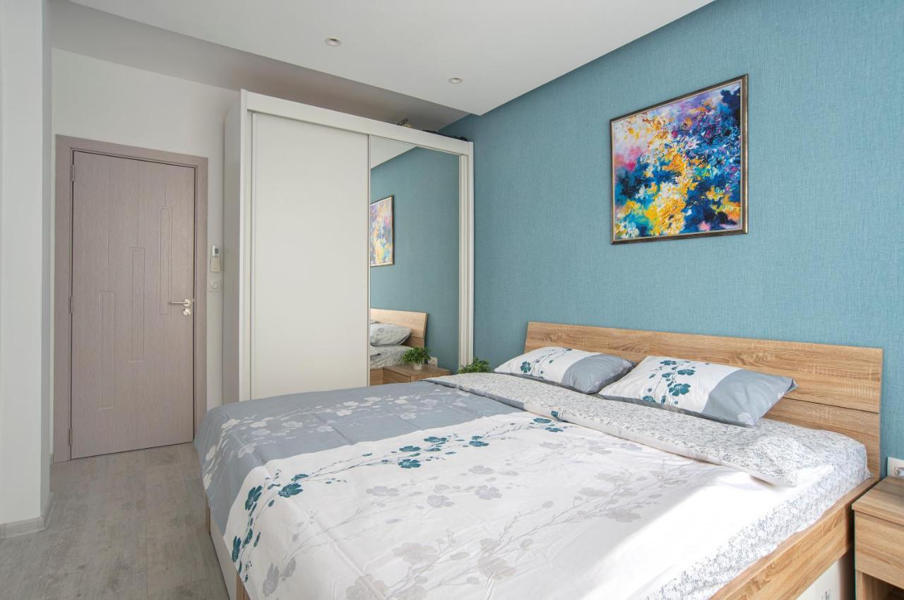 Sunny & Stylish Brand New 2Bdr Apartment + Parking Sofía Exterior foto